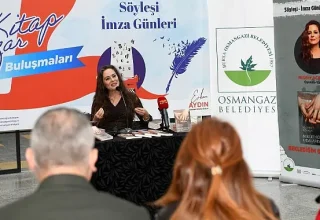 Oyuncu-yazar Nilüfer Açıkalın, Osmangazili edebiyatseverlerle buluştu