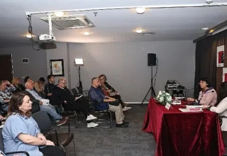 Betül Tarıman Nilüfer’de okurlarıyla buluştu
