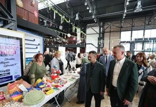 Büyükşehir’den Anneler Günü’ne renkli kutlama