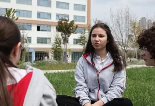 “Kahraman Çocuklar”ı Dünyayı Keşfe Çıkaracak Olan LÖSEV, 5 Ülkeyi Kapsayan Bir Gezi Planladı