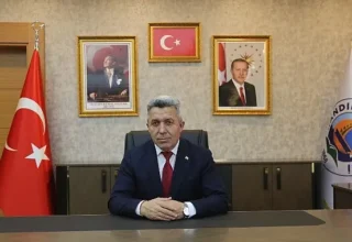Kandıra Belediye Başkanı Erol Ölmez 19 Mayıs Atatürk’ü Anma, Gençlik ve Spor Bayramı Mesajı yayınladı.
