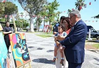 Öğrencilerden sanatla çevreye duyarlılık mesajı