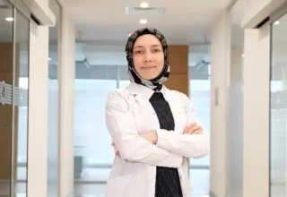 Şeker, yetişkinlerde de ağız ve diş sağlığını tehdit ediyor!