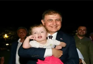 Başkan Tugay, Alaybey Mahalle Şenliği’ne katıldı