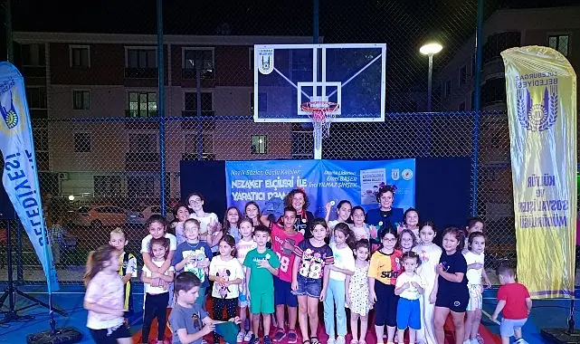 Çocuklar akran nezaketini oyunlarla öğrendi