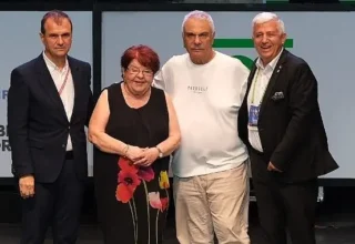 Halil Ergün ve Defne Yalnız’a ‘Yaşam Boyu Başarı Ödülü’ verildi
