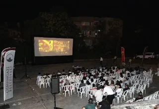 Osmangazi’de yaz akşamları sinema ile şenleniyor
