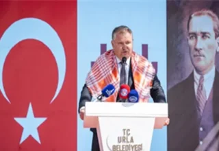 Urla’nın geleneksel bağbozumu şenliği renkli görüntülerle başladı