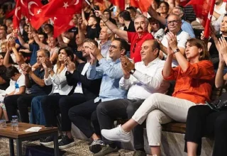 Balçovalılar Sevcan Orhan’la coştu